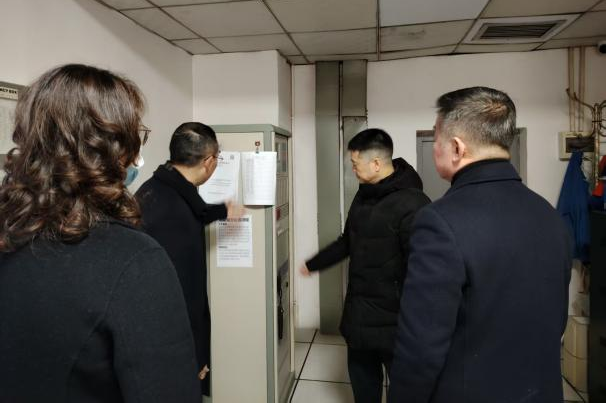 省尊龙凯时集团党委书记、董事长游勇检查督导春节安全生产并看望慰问干部员工